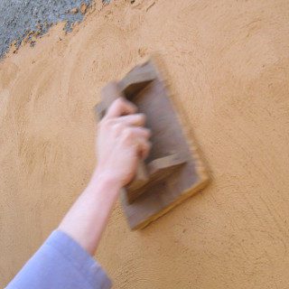 Applicating Tierrafino BASE Clay plaster